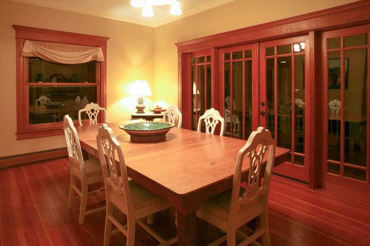 Breakfast/Coffee Service 22 of 35