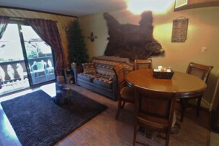 Room 8 of 16