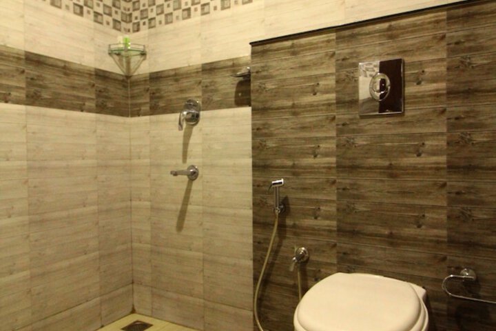 Room 43 of 54