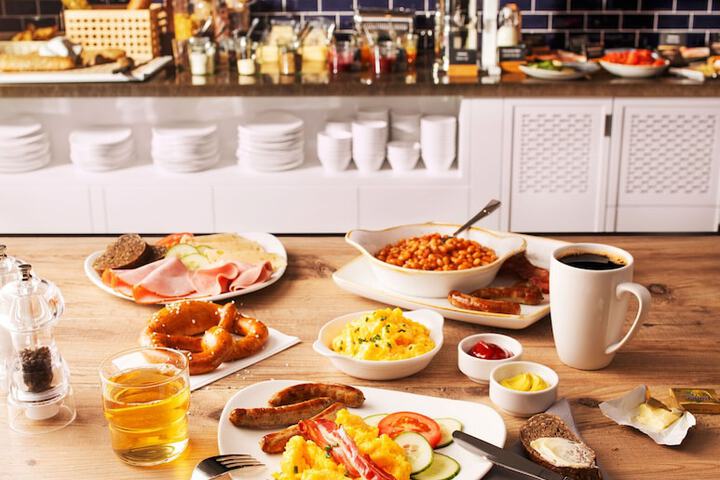 Breakfast buffet