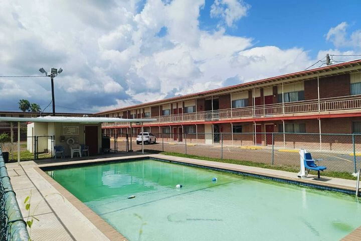 Pool image of Pen Ann by Capital O Pharr / McAllen TX