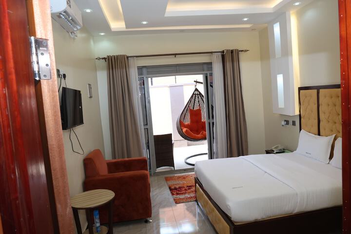 Room 8 of 51