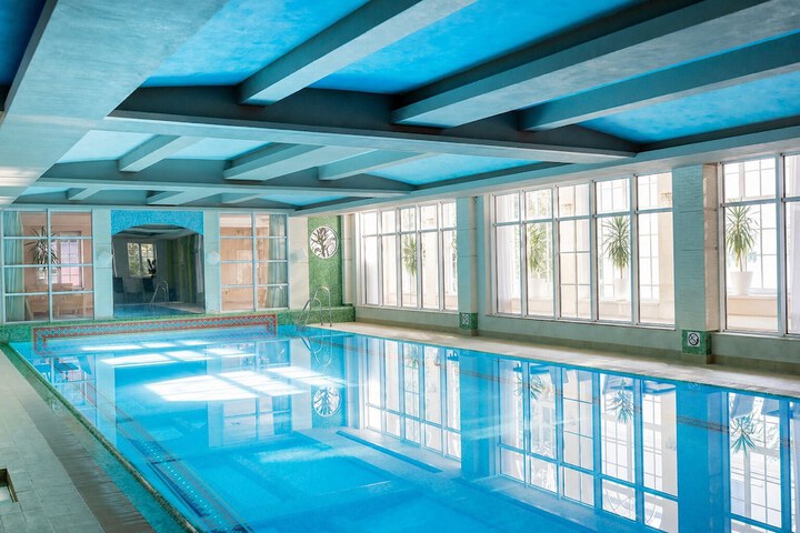 Pool 15 of 34