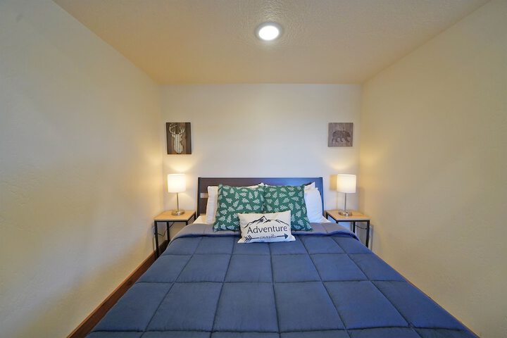 Room 13 of 93