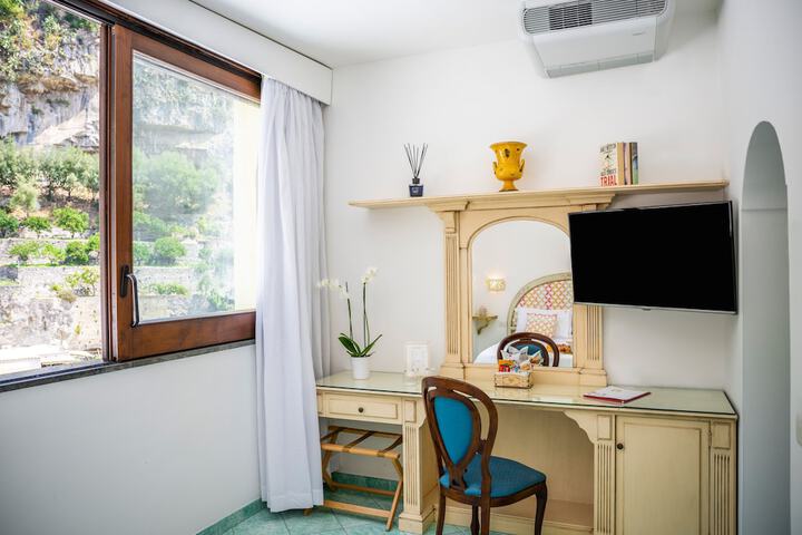 Room 49 of 116