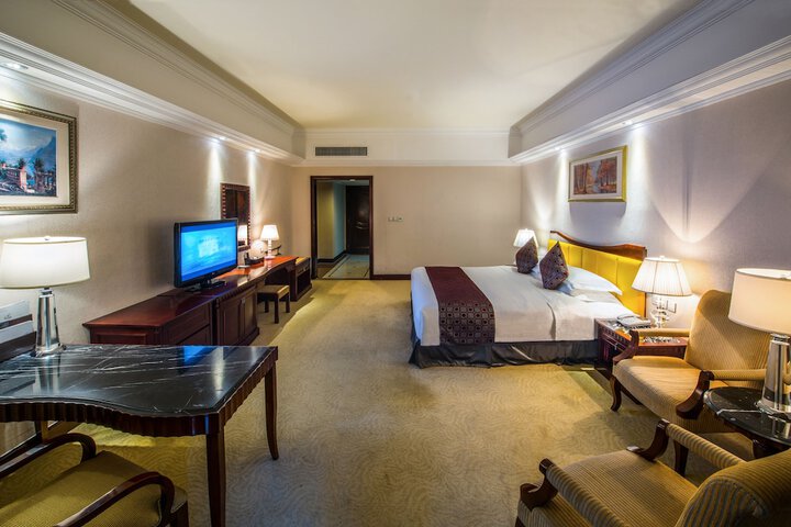 Room 13 of 41