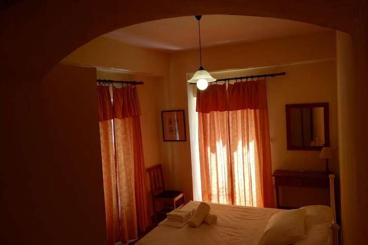 Room 2 of 23