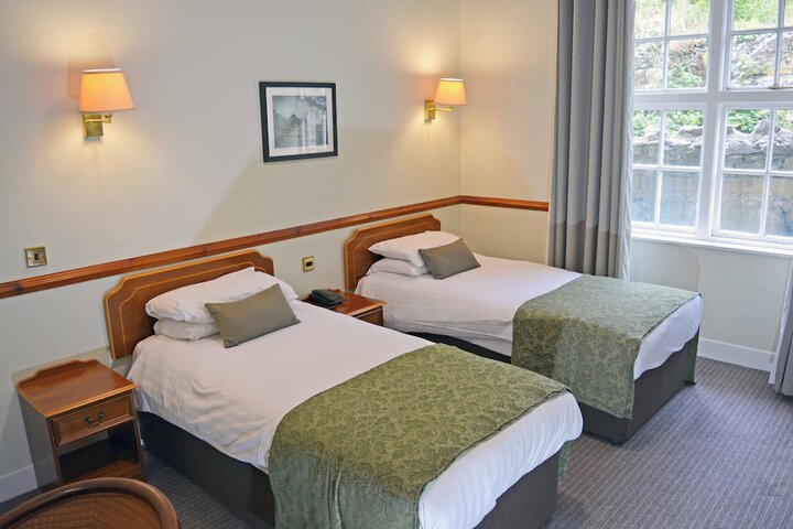 Room 50 of 149