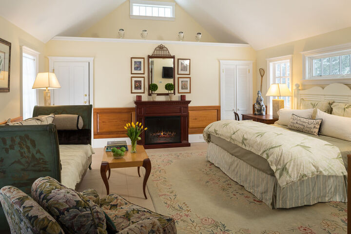 Room 12 of 64