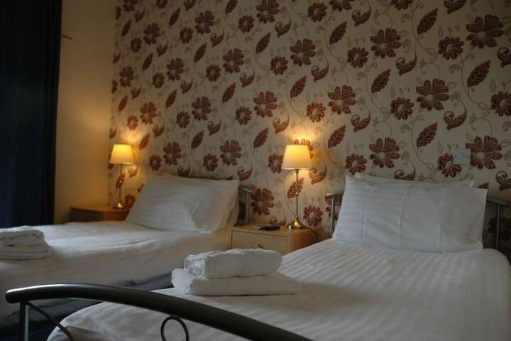 Room 2 of 19