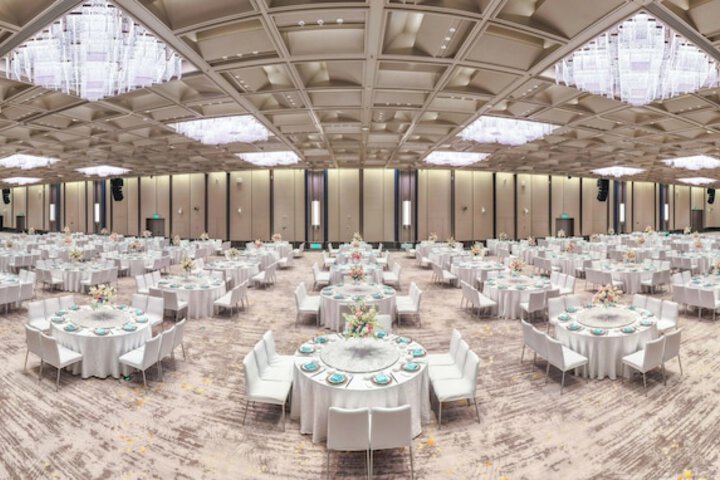 Ballroom/Hall 116 of 251