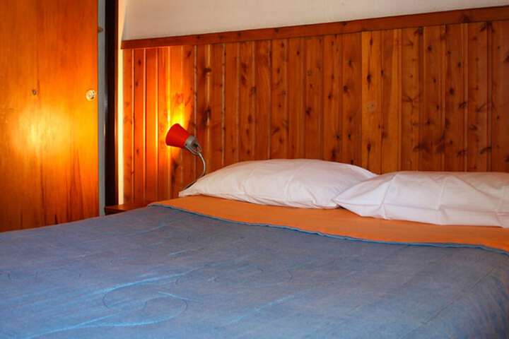 Room 13 of 70