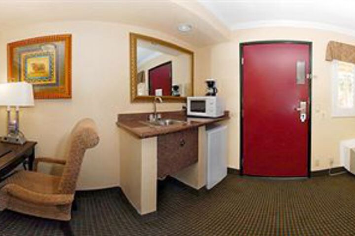Room 72 of 87