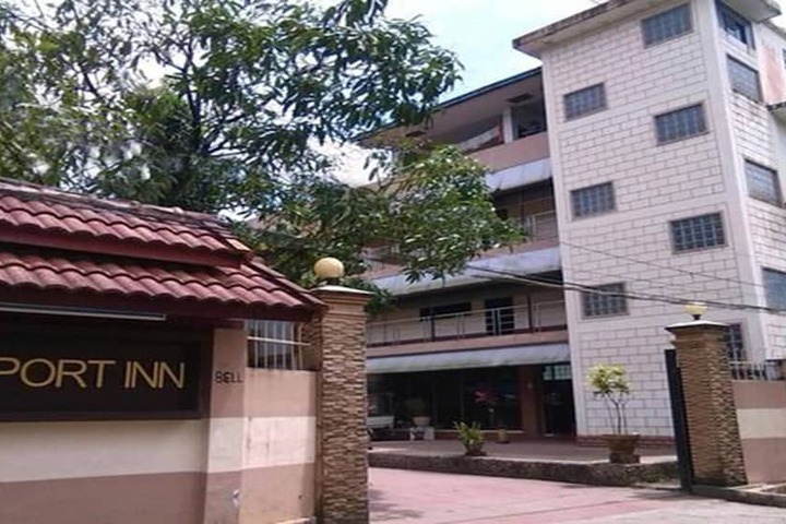 Airport Inn