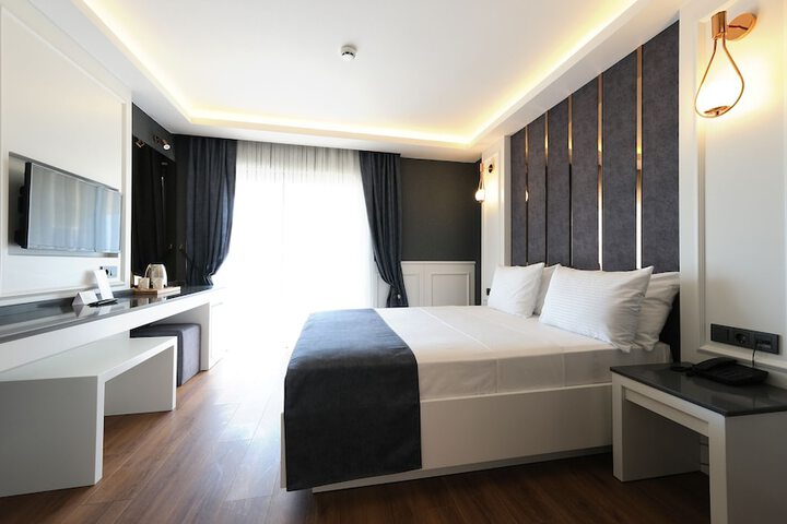 Room 25 of 68