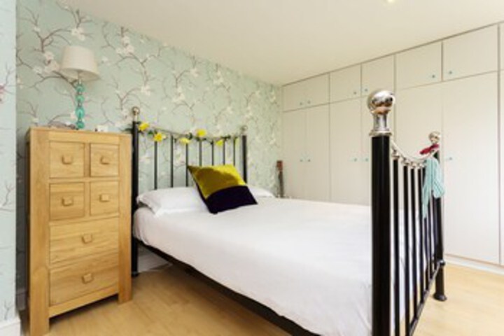 Room 15 of 25