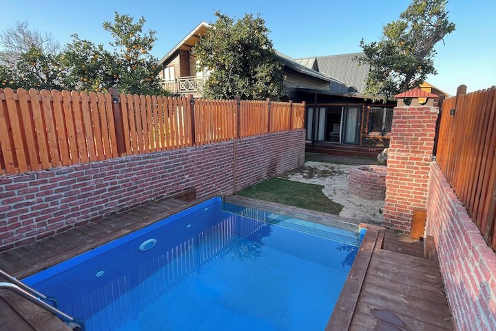 Pool 27 of 34