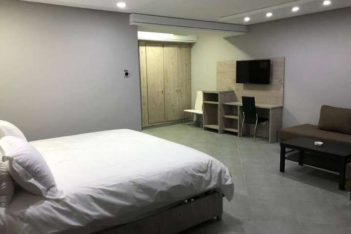 Room 7 of 22