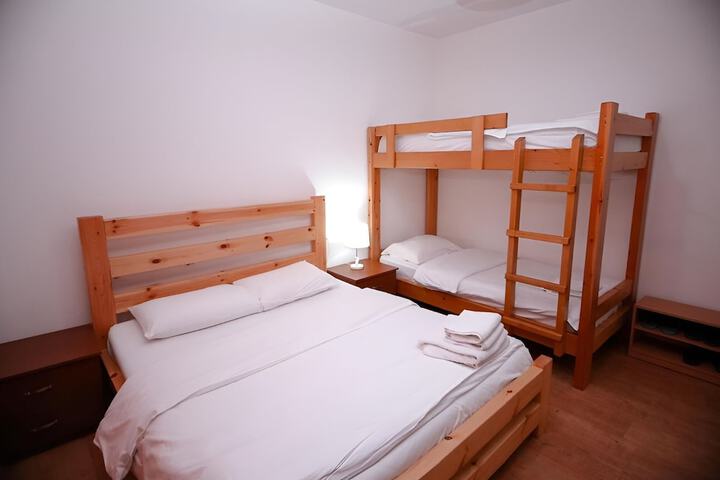 Room 41 of 58