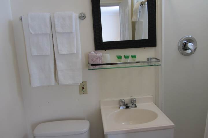 Room 20 of 33