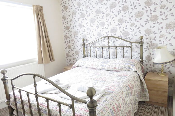 Room 5 of 49
