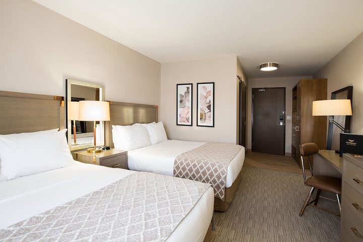 Room 8 of 52