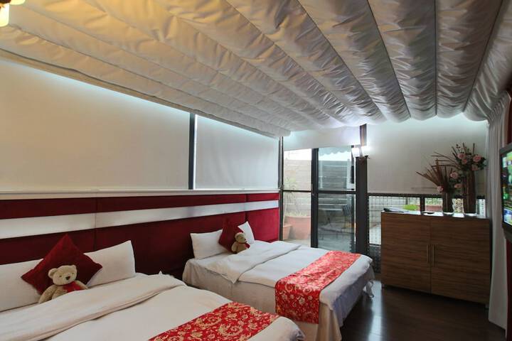 Room 30 of 115