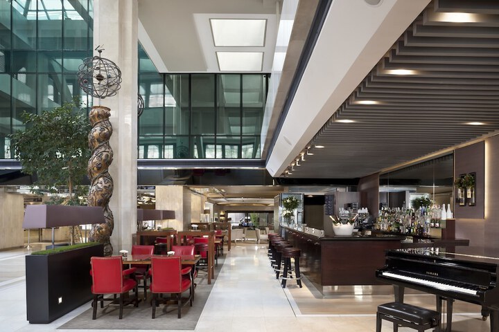 Hotel Interior 4 of 172