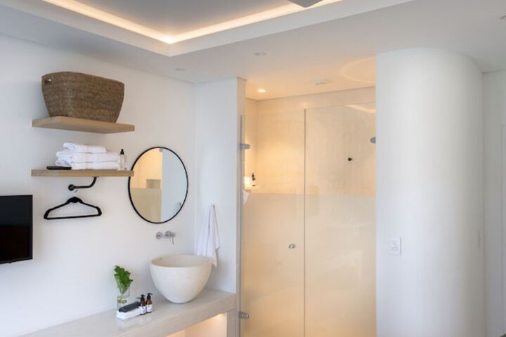 Room 16 of 26