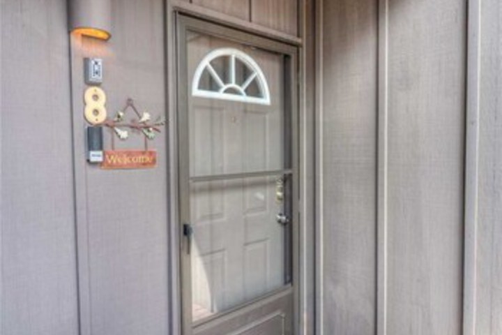 Hotel 6 of 17