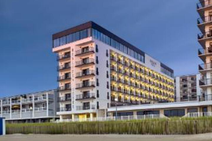Hotel 8 of 17