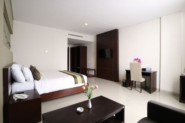 Room 17 of 31