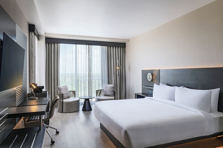 Room 4 of 46