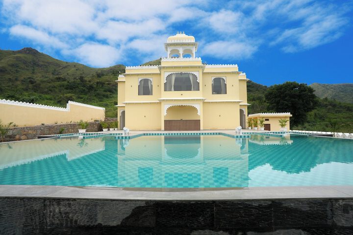 Pool 54 of 86