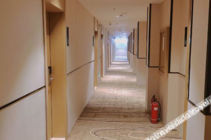 Hotel Interior 9 of 18