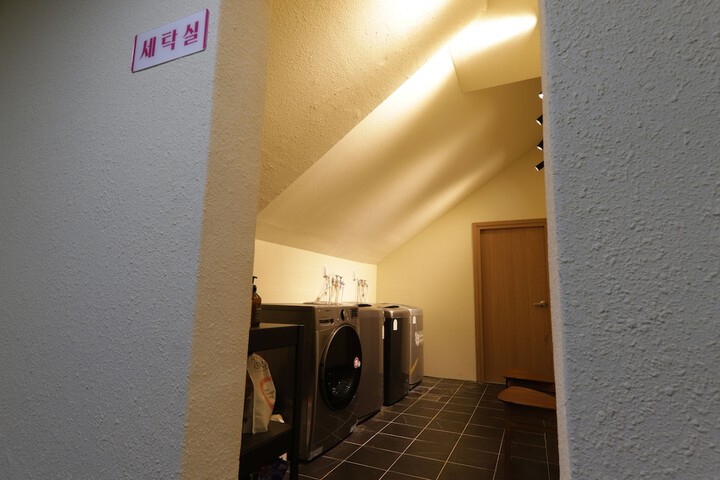 Room 55 of 64