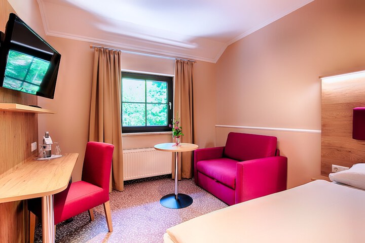 Room 15 of 82