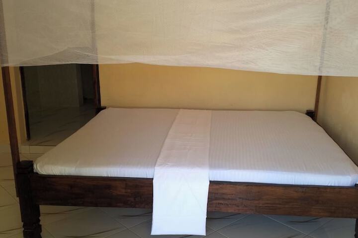 Room 2 of 13
