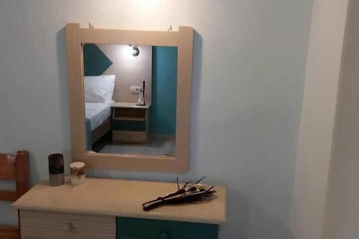 Room 25 of 52
