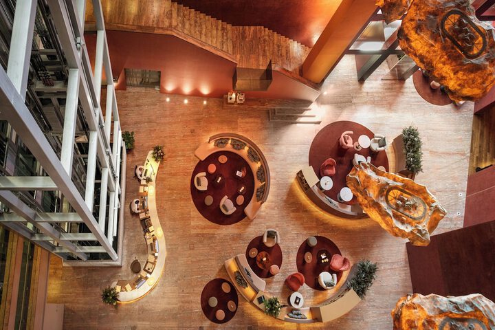 Guest Lobby