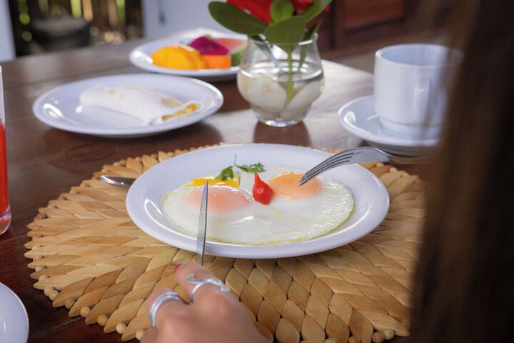 Breakfast/Coffee Service 162 of 190