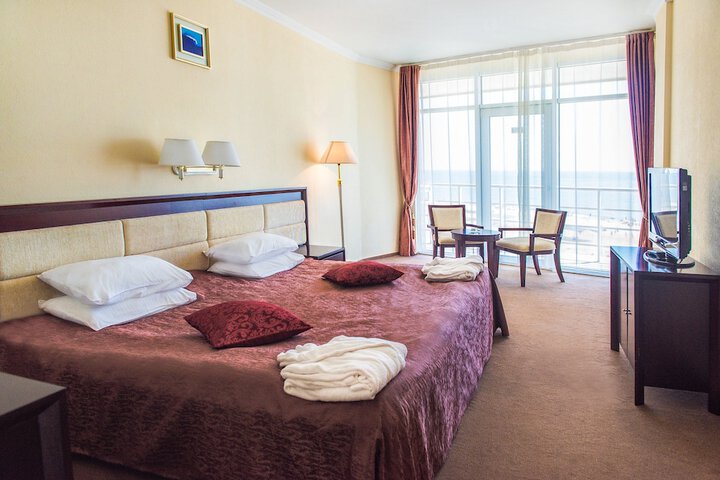 Room 7 of 42