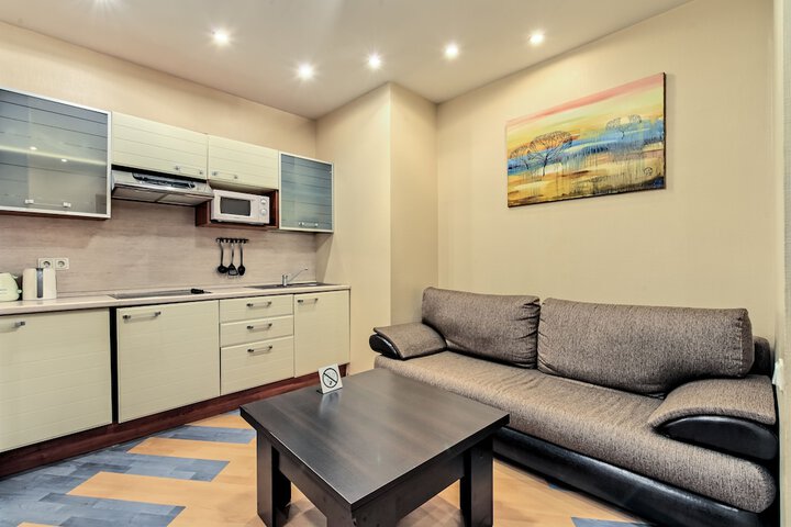 Room 28 of 40