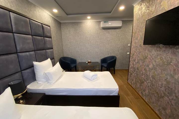 Room 37 of 75