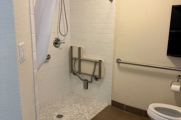 Room 12 of 22