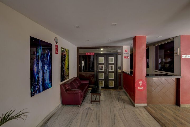 OYO 8976 HOTEL PARK STREET 2