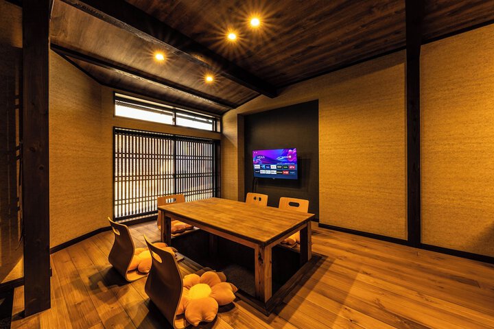 Room 73 of 111