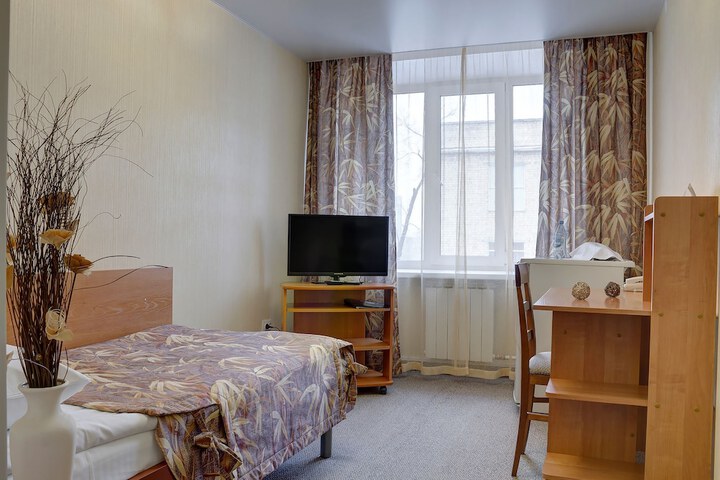 Room 5 of 31