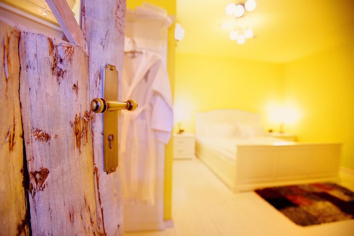 Room 14 of 131