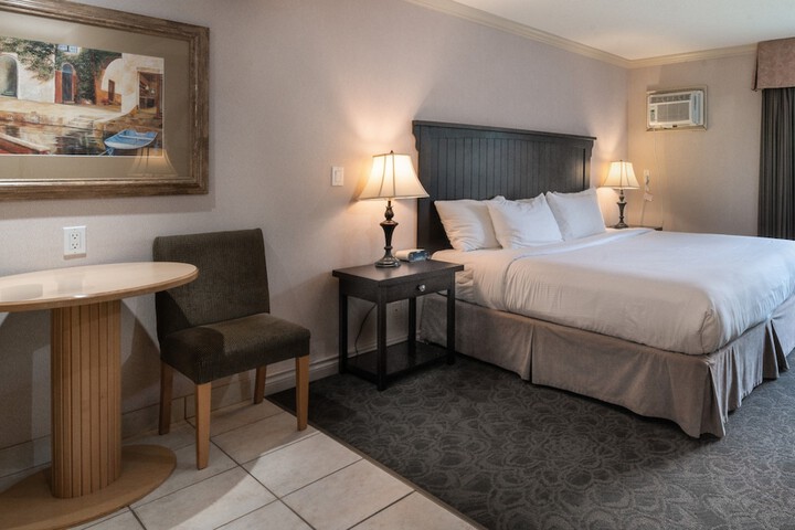 Room 6 of 21